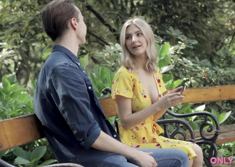 Cô nàng ra công viên tìm trai lạ về làm tình trả thù gã anh người yêu xem sex thủ dâm